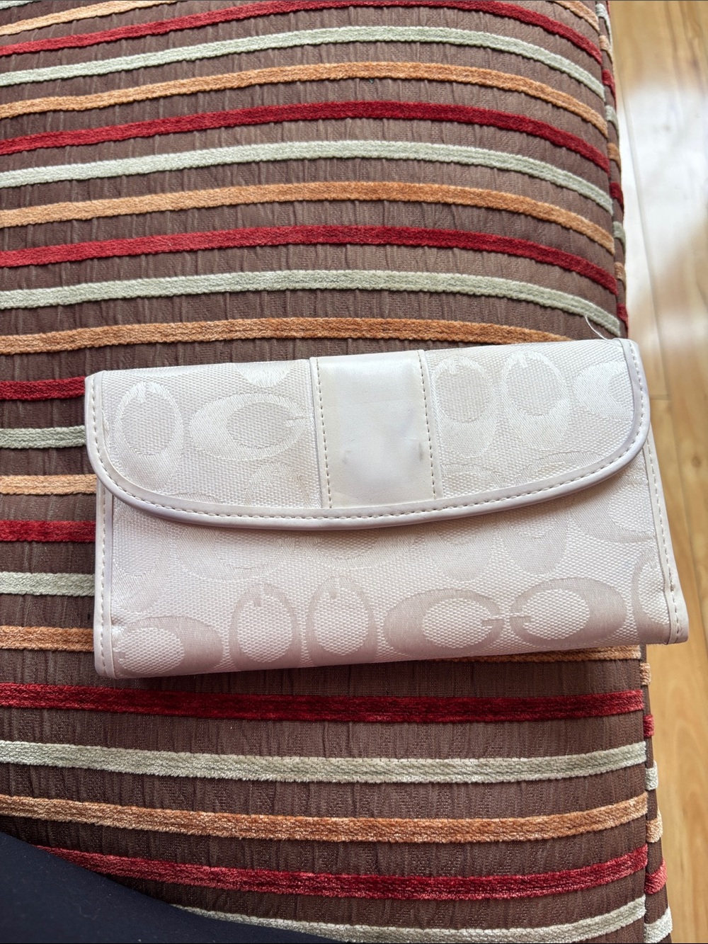 Coach Light Chalk Signature Continental Wallet